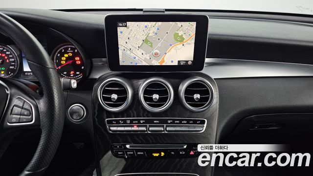 Mercedes-Benz GLC-Class (X253) GLC300 4MATIC 2019 — фото 19