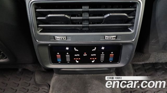 Audi Q8 (4M) 45 TDI Quattro Premium 2020 — фото 19
