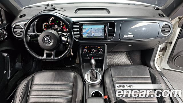 Volkswagen Beetle 2.0 TDI 3rd 2015 — фото 7