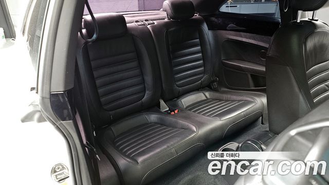 Volkswagen Beetle 2.0 TDI 3rd 2015 — фото 12