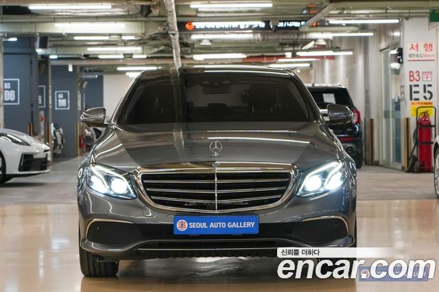 Mercedes-Benz E-Class (W213) E300 4MATIC Exclusive 2019 — фото 3