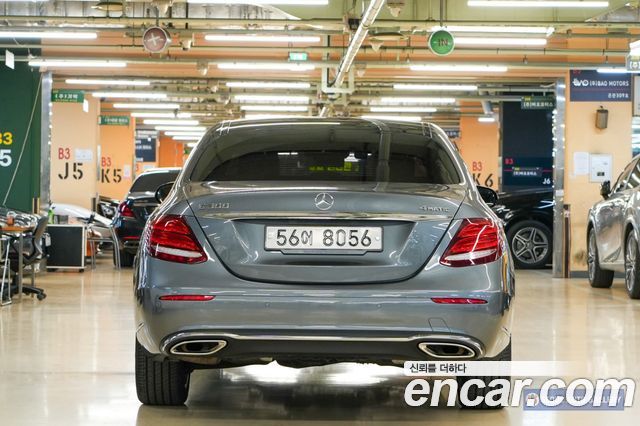 Mercedes-Benz E-Class (W213) E300 4MATIC Exclusive 2019 — фото 4