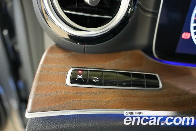 Mercedes-Benz E-Class (W213) E300 4MATIC Exclusive 2019 — фото 16