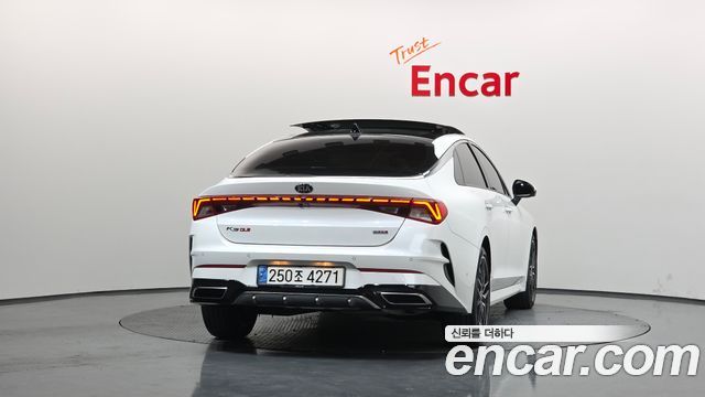 Kia K5 (III) 1.6 Turbo Signature 2021 — фото 4
