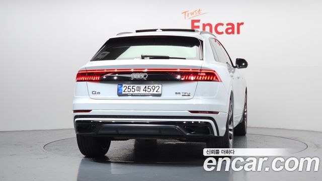 Audi Q8 (4M) 55 TFSI Quattro Premium 2023 — фото 4