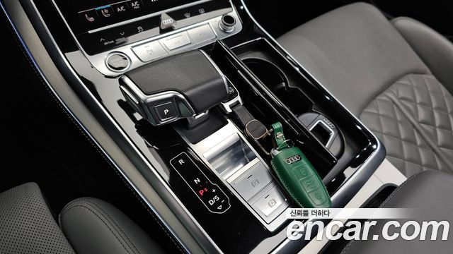Audi Q8 (4M) 55 TFSI Quattro Premium 2023 — фото 9