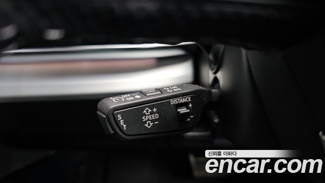 Audi Q8 (4M) 55 TFSI Quattro Premium 2023 — фото 12