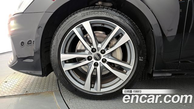 Audi A6 (C8) 45 TFSI Premium 2023 — фото 5