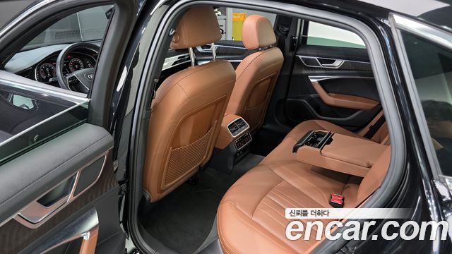 Audi A6 (C8) 45 TFSI Premium 2023 — фото 11