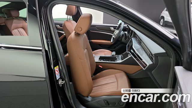 Audi A6 (C8) 45 TFSI Premium 2023 — фото 12