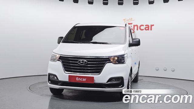 Hyundai Grand Starex Van 5-Seater Modern 2021 — фото 3