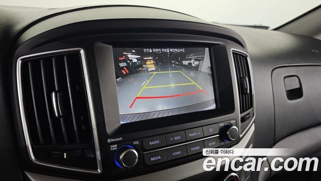 Hyundai Grand Starex Van 5-Seater Modern 2021 — фото 18