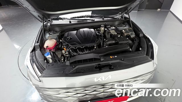 Kia K8 2.5 Gasoline 2WD Noblesse 2022 — фото 6