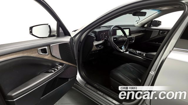 Kia K8 2.5 Gasoline 2WD Noblesse 2022 — фото 10