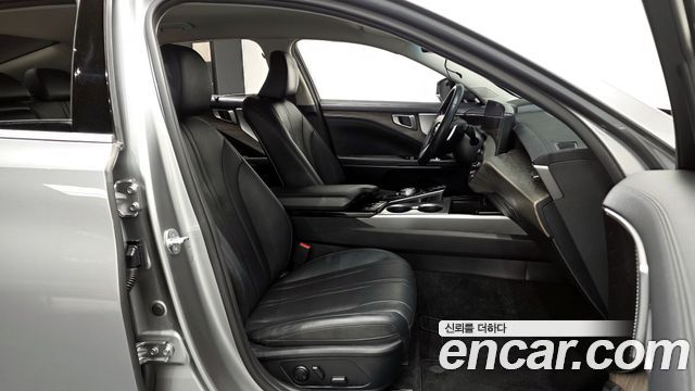 Kia K8 2.5 Gasoline 2WD Noblesse 2022 — фото 11
