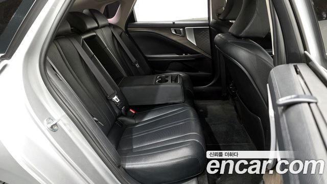 Kia K8 2.5 Gasoline 2WD Noblesse 2022 — фото 12