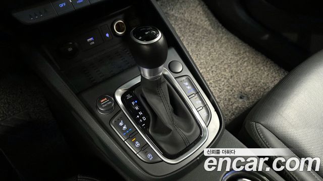 Hyundai Kona Gasoline 2.0 2WD Inspiration 2022 — фото 9