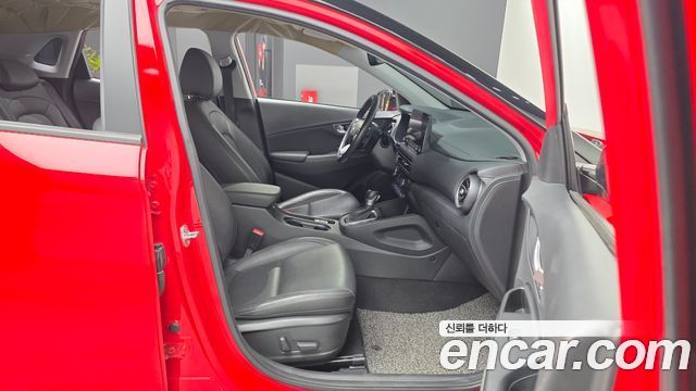 Hyundai Kona Gasoline 2.0 2WD Inspiration 2022 — фото 11