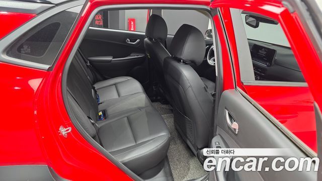 Hyundai Kona Gasoline 2.0 2WD Inspiration 2022 — фото 12