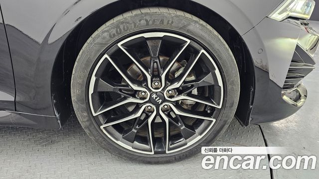 Kia K5 (III) 1.6 Turbo Signature 2021 — фото 5
