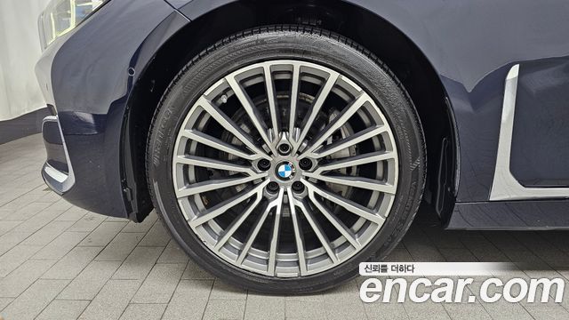 BMW 7 Series (G11) 740d xDrive Design Pure Excellence 2020 — фото 5