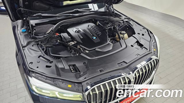 BMW 7 Series (G11) 740d xDrive Design Pure Excellence 2020 — фото 6