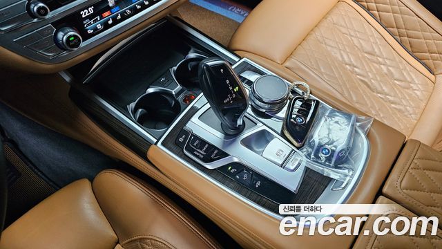 BMW 7 Series (G11) 740d xDrive Design Pure Excellence 2020 — фото 9