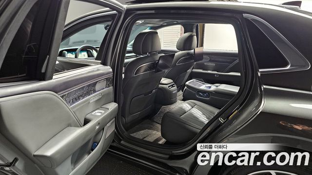 Genesis G90 (RS4) Gasoline 3.5 Turbo AWD 2023 — фото 11