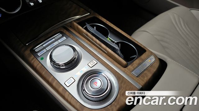 Genesis G80 (RG3) Gasoline 2.5 Turbo AWD 2024 — фото 9