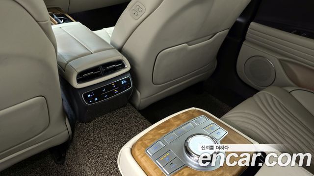 Genesis G80 (RG3) Gasoline 2.5 Turbo AWD 2024 — фото 18