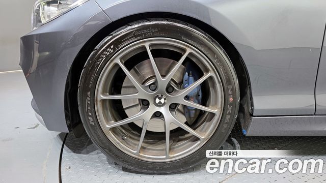 BMW 2 Series (F22) 220d M Sport Coupe 2015 — фото 5