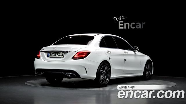 Mercedes-Benz C-Class (W205) C200 AMG Line 2021 — фото 2