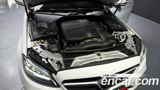 Mercedes-Benz C-Class (W205) C200 AMG Line 2021 — фото 6