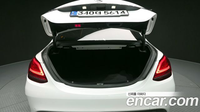 Mercedes-Benz C-Class (W205) C200 AMG Line 2021 — фото 24