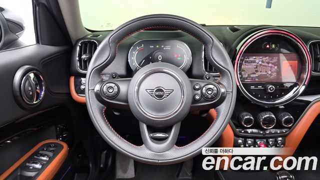 MINI Cooper SD Countryman ALL4 2nd 2021 — фото 17