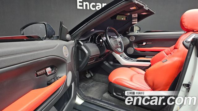 Land Rover Range Rover Evoque 2.0 TD4 SE Dynamic Convertible 2017 — фото 10