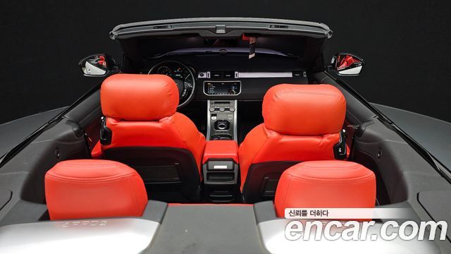 Land Rover Range Rover Evoque 2.0 TD4 SE Dynamic Convertible 2017 — фото 19
