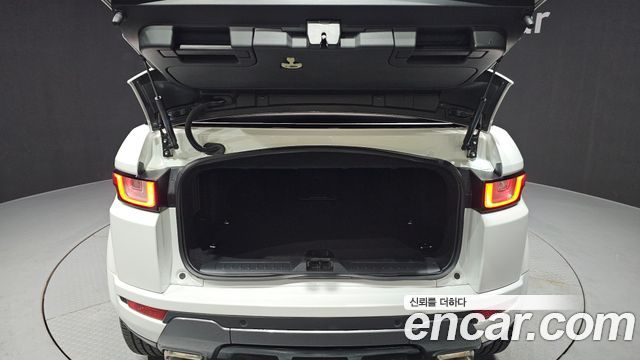 Land Rover Range Rover Evoque 2.0 TD4 SE Dynamic Convertible 2017 — фото 20