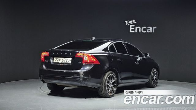 Volvo S60 D2 2nd 2015 — фото 2