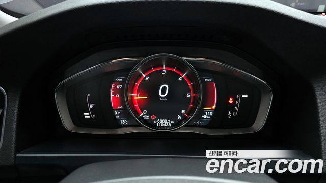 Volvo S60 D2 2nd 2015 — фото 8