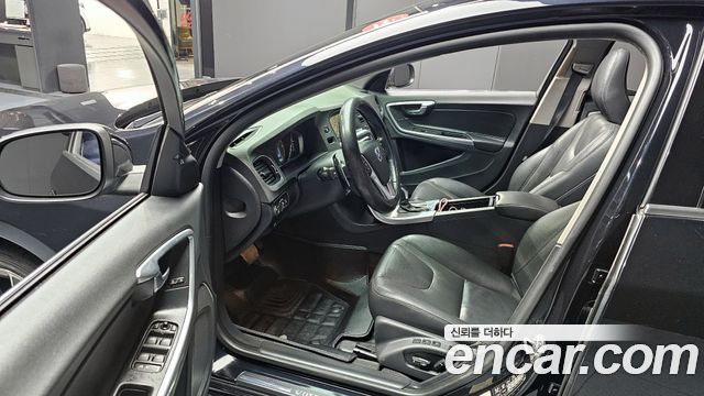 Volvo S60 D2 2nd 2015 — фото 10