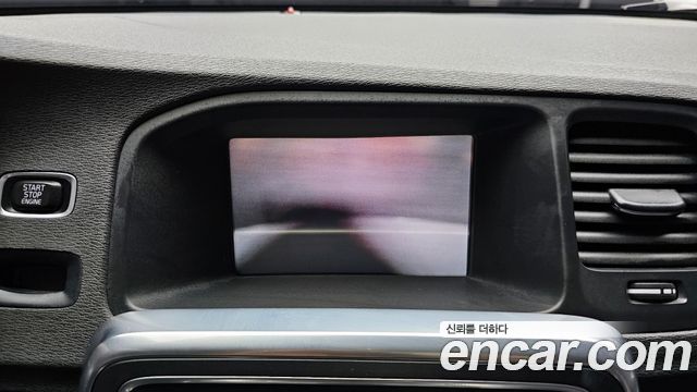 Volvo S60 D2 2nd 2015 — фото 15