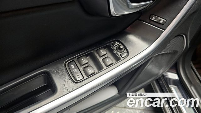 Volvo S60 D2 2nd 2015 — фото 18
