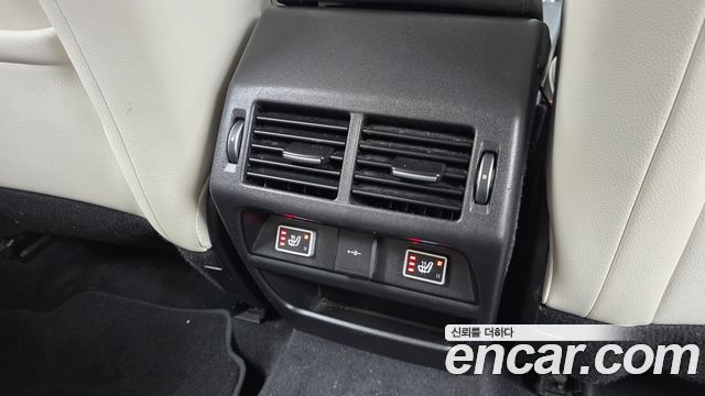 Land Rover Discovery Sport (II) P250 SE 2023 — фото 18