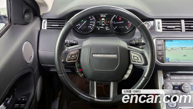 Land Rover Range Rover Evoque 2.2 SD4 Prestige 2015 — фото 17
