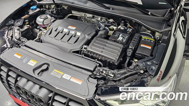 Audi Q3 (F3) 40 TFSI Quattro Premium 2025 — фото 6
