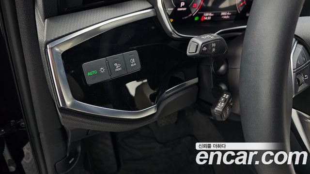 Audi Q3 (F3) 40 TFSI Quattro Premium 2025 — фото 14