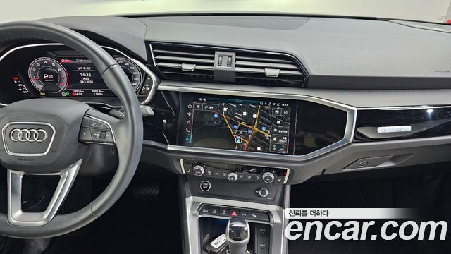 Audi Q3 (F3) 40 TFSI Quattro Premium 2025 — фото 16