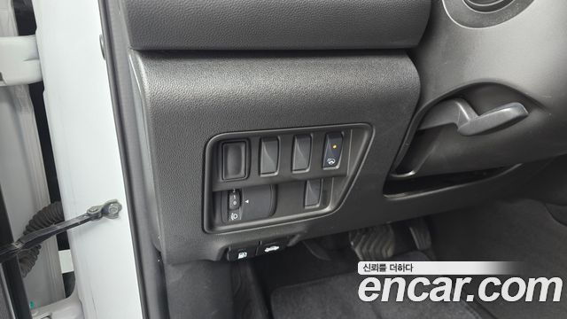 Renault Korea QM6 2.0 GDe LE Signature 2WD 2023 — фото 18