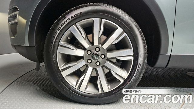 Land Rover Discovery Sport 2.0 TD4 HSE Luxury 2018 — фото 5